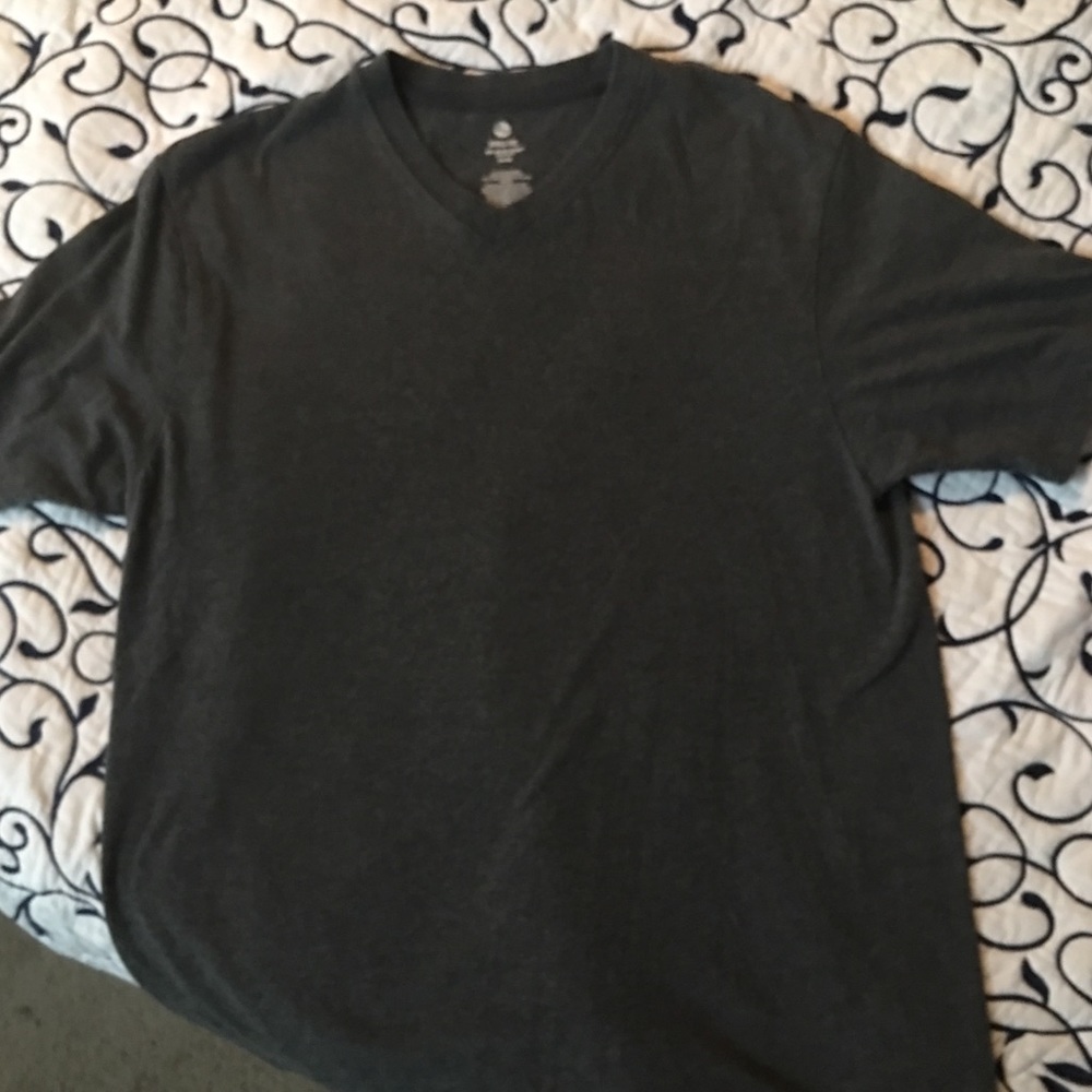 Young men’s tee shirt